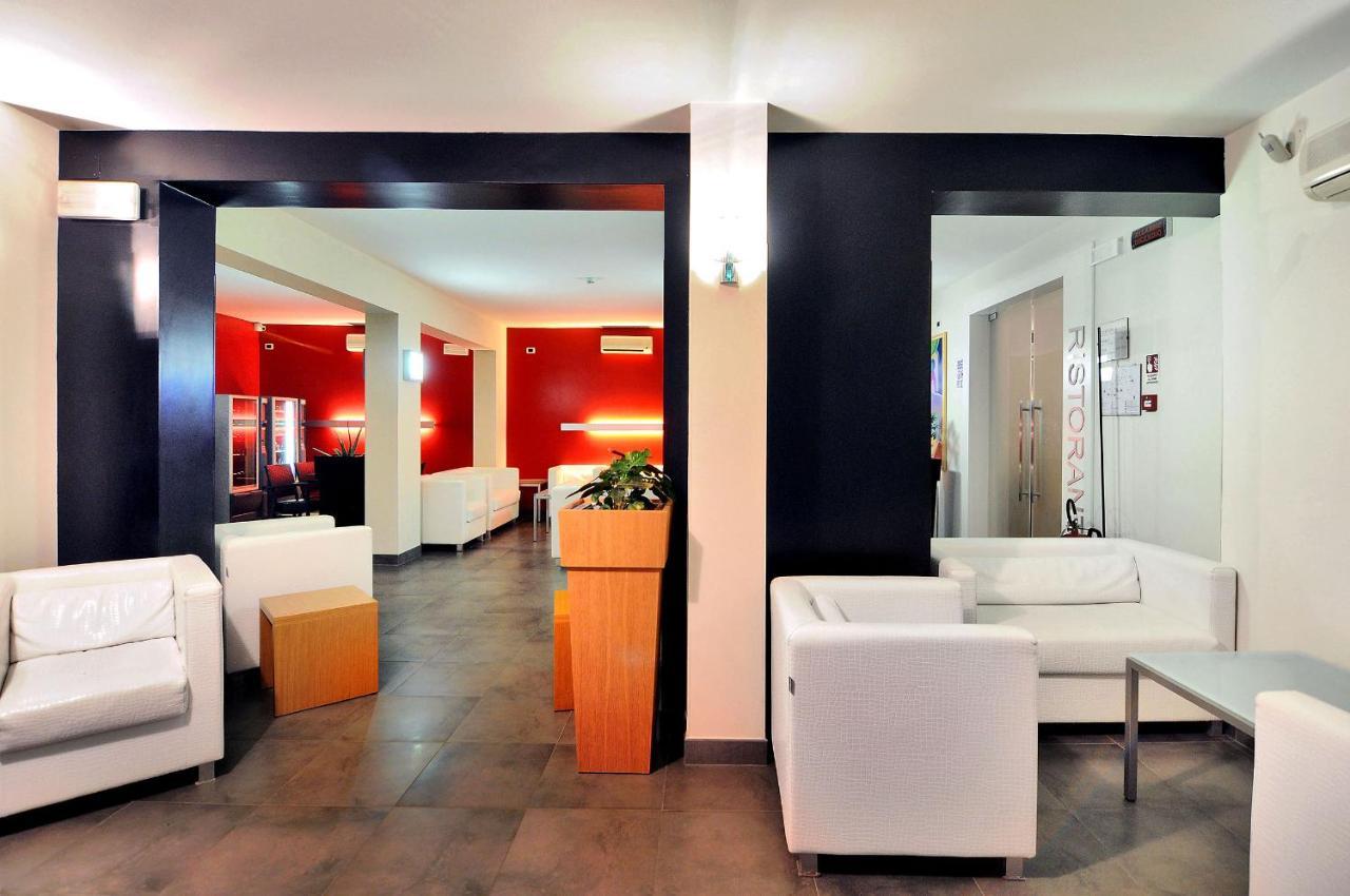 Hotel Nederland Caorle Exterior photo