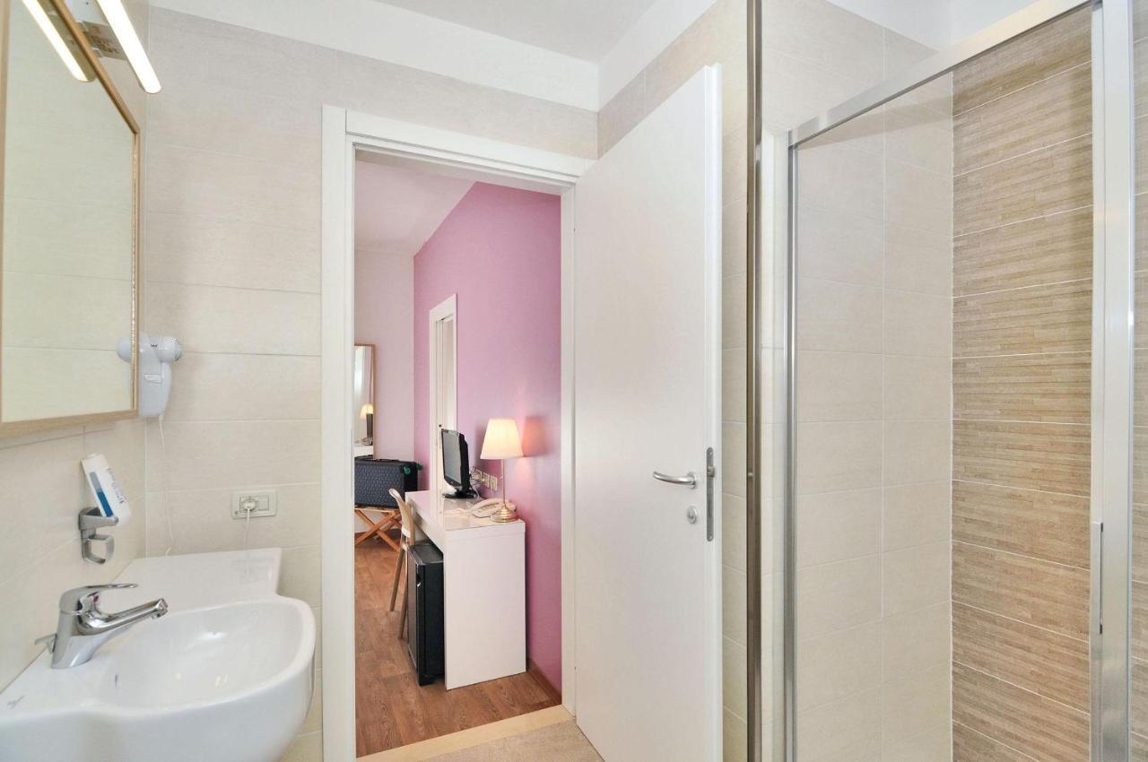 Hotel Nederland Caorle Exterior photo
