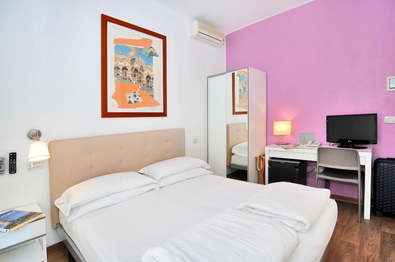 Hotel Nederland Caorle Exterior photo