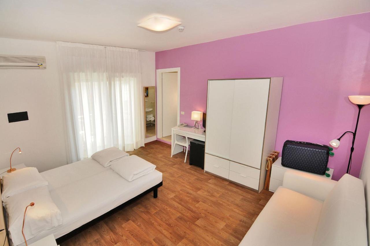 Hotel Nederland Caorle Exterior photo