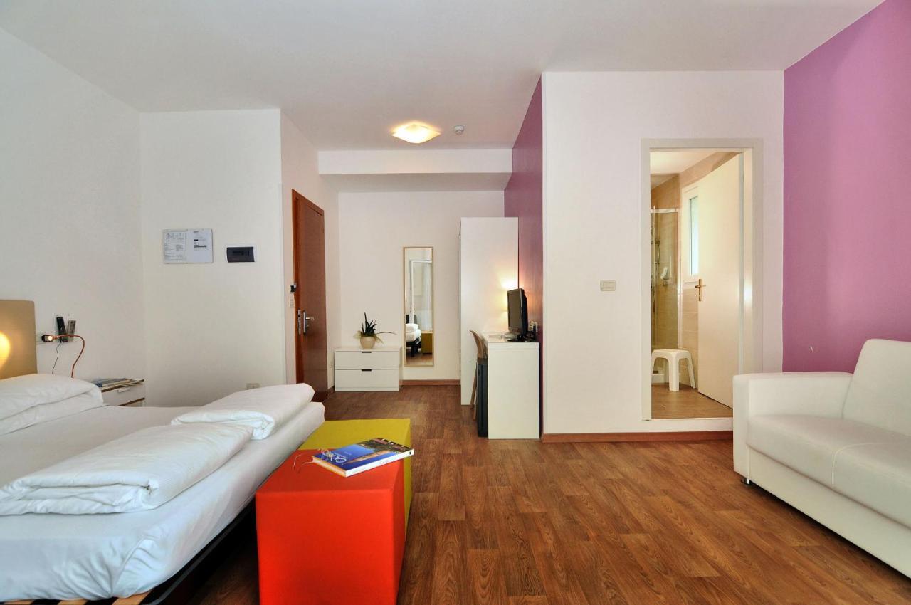 Hotel Nederland Caorle Exterior photo