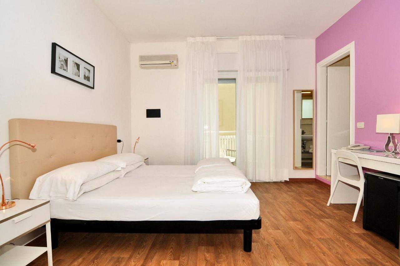 Hotel Nederland Caorle Exterior photo